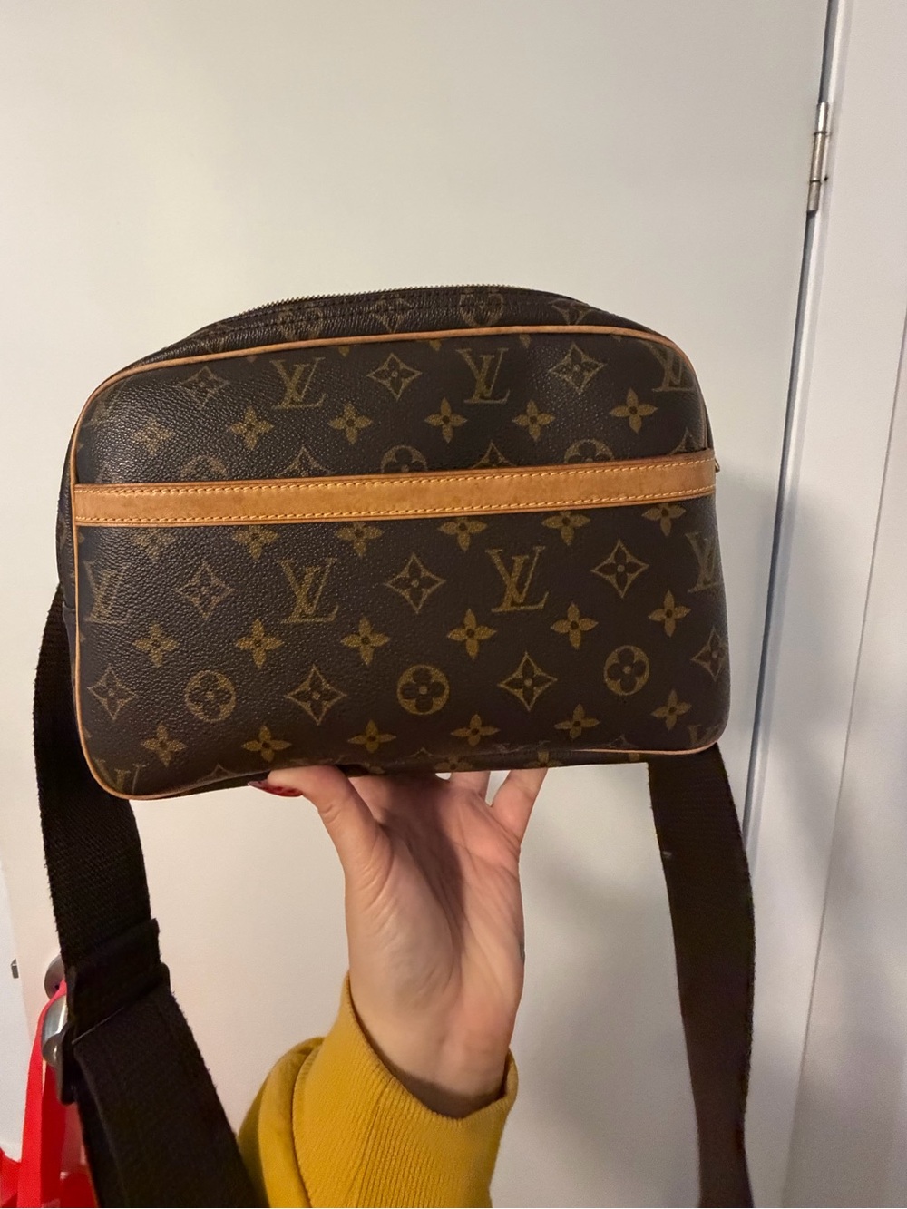 Louis Vuitton Monogram Reporter PM